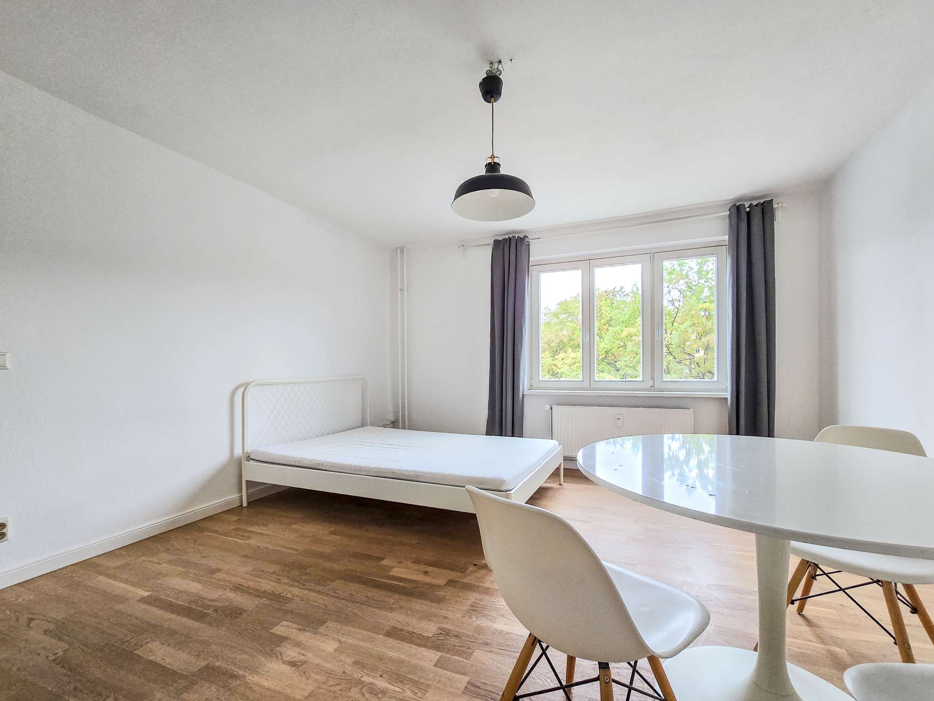 Charmante 1-Zimmer-Wohnung in Friedrichshain am Petersburger Platz – Berlin