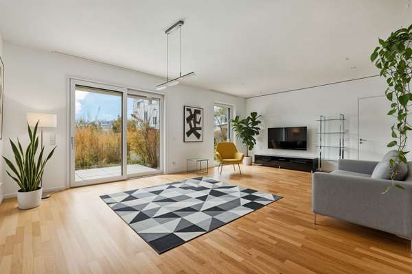 Fünf-Morgen-Quartier-Schöne 4-Zimmer-Gartenwohnung mit zwei Tiefgaragenstellplätze