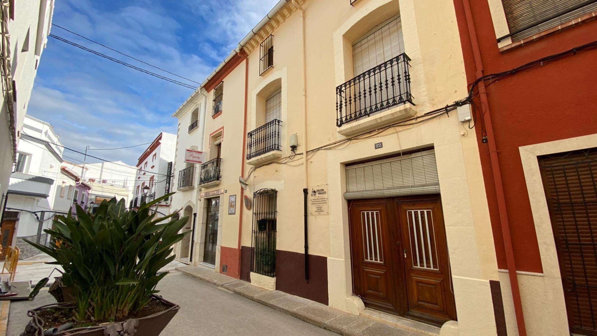 Haus mit 4 Schlafzimmern und 2 Badezimmern in Jalon| Ref: SCR00292 – Jalon