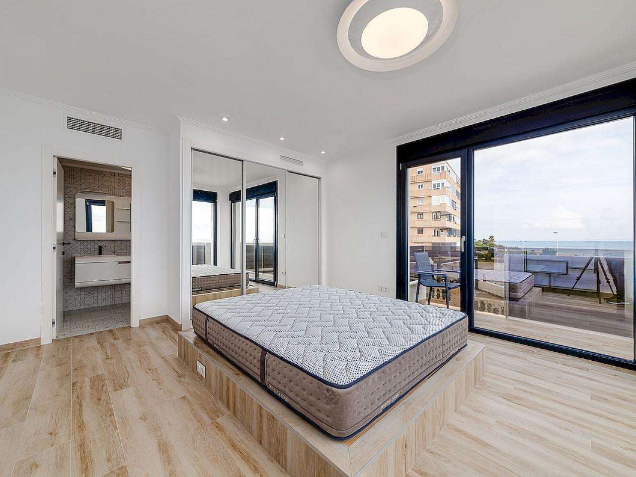 Neubau Villas mit 4 Schlafzimmern und 6 Badezimmern in Torrevieja| Ref: MA-2098 – Torrevieja