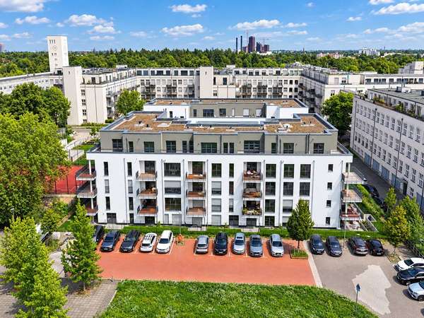Zehlendorf'ta aydınlık ve şık 2 odalı premium daire