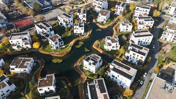 Gartenidylle in Dahlem – Exklusive 3-Zimmer-Wohnung mit Privatgarten