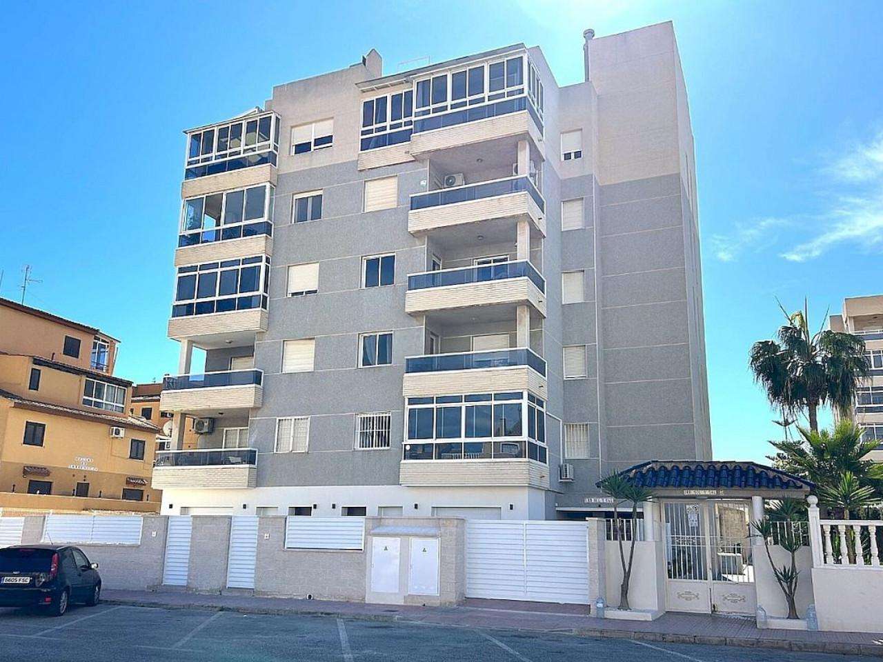 Neubau Apartments mit 3 Schlafzimmern und 2 Badezimmern in Torrevieja| Ref: MA-2271 – Torrevieja