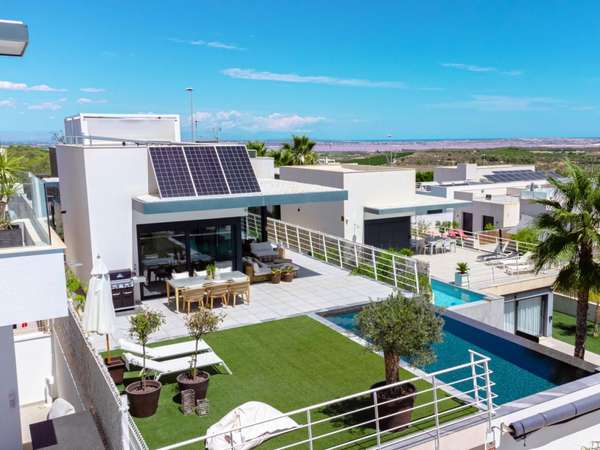 Villa mit 5 Schlafzimmern und 5 Badezimmern in San Miguel de Salinas| Ref: MA-17898-rev