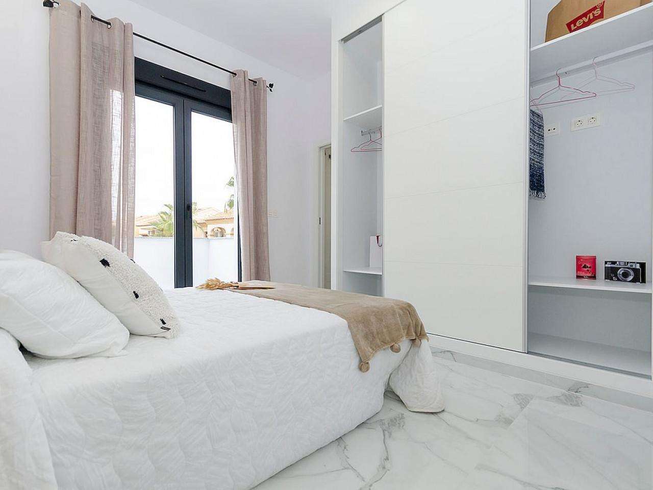 Neubau Villas mit 3 Schlafzimmern und 3 Badezimmern in Torrevieja| Ref: MA-2054B – Torrevieja