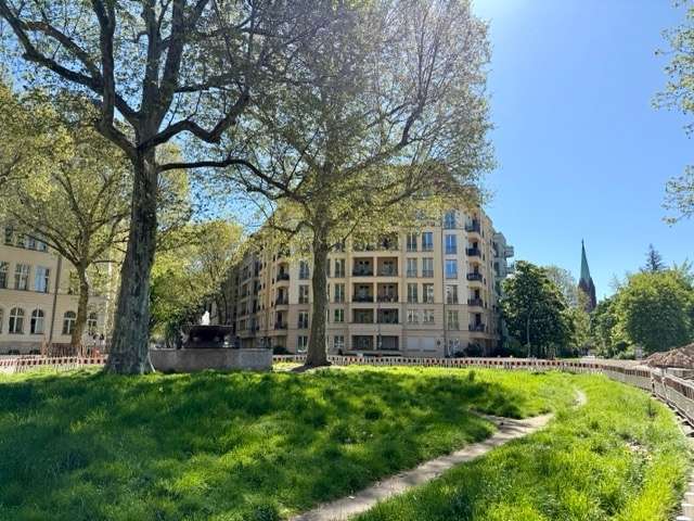 Exklusive 3-Zimmer-Neubauwohnung mit zwei Terrassen und Tiefgaragenstellplatz – Berlin