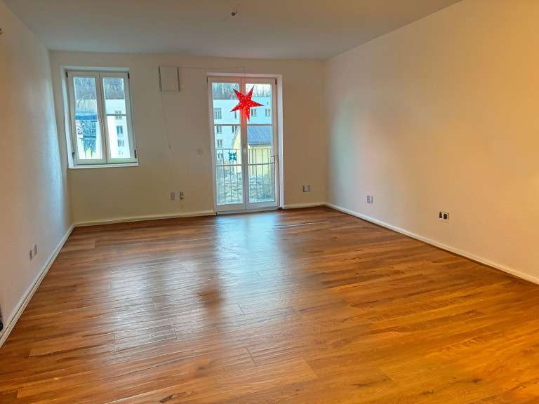 Traumhafte 2-Zimmer Wohnung mit Regendusche, Schreinereinbauküche und mehr! – Wasserburg am Inn