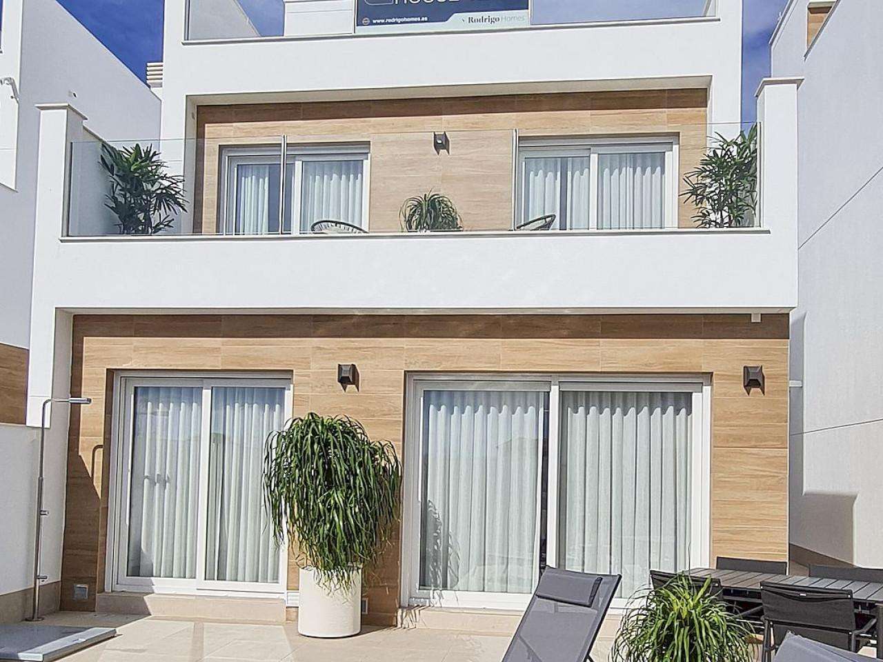 Neubau Villas mit 3 Schlafzimmern und 2 Badezimmern in San Pedro del Pinatar| Ref: MA-2028 – San pedro del pinatar