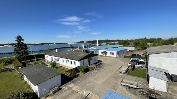 5% Renditeobjekt zum Verkauf Gewerbeimmobilie mit Hallen & Wohnhaus in Jessen (B187) 12’500 m²