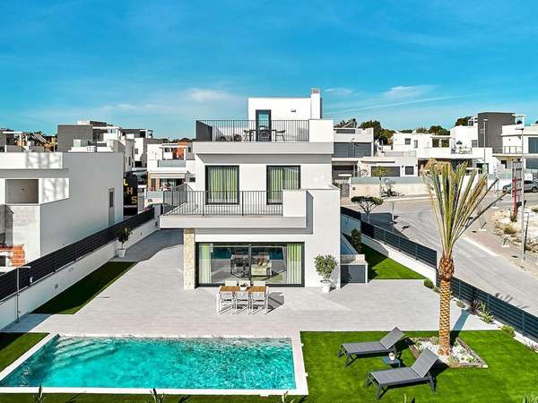 Neubau Villas mit 3 Schlafzimmern und 3 Badezimmern in San Miguel de Salinas| Ref: MA-2158B