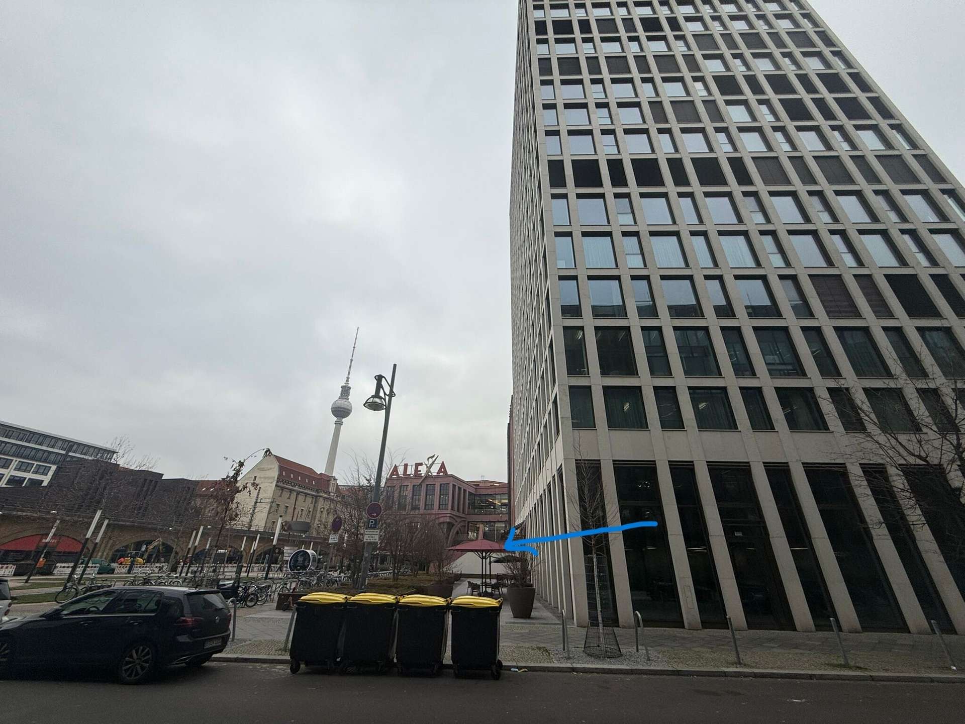 Direkt am ALEXA: Attraktive Gewerbeeinheit nahe Alexanderplatz – Berlin