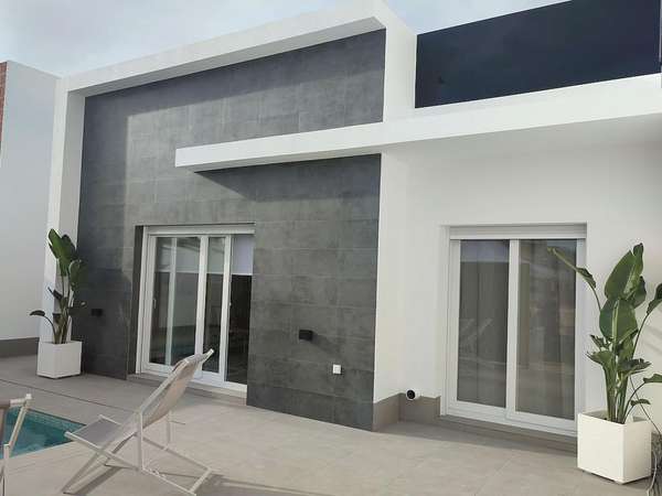 Neubau Villas mit 3 Schlafzimmern und 2 Badezimmern in Balsicas| Ref: MA-2334