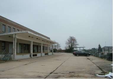 Grundstück in Schönefeld mit Gebäude – Schönefeld