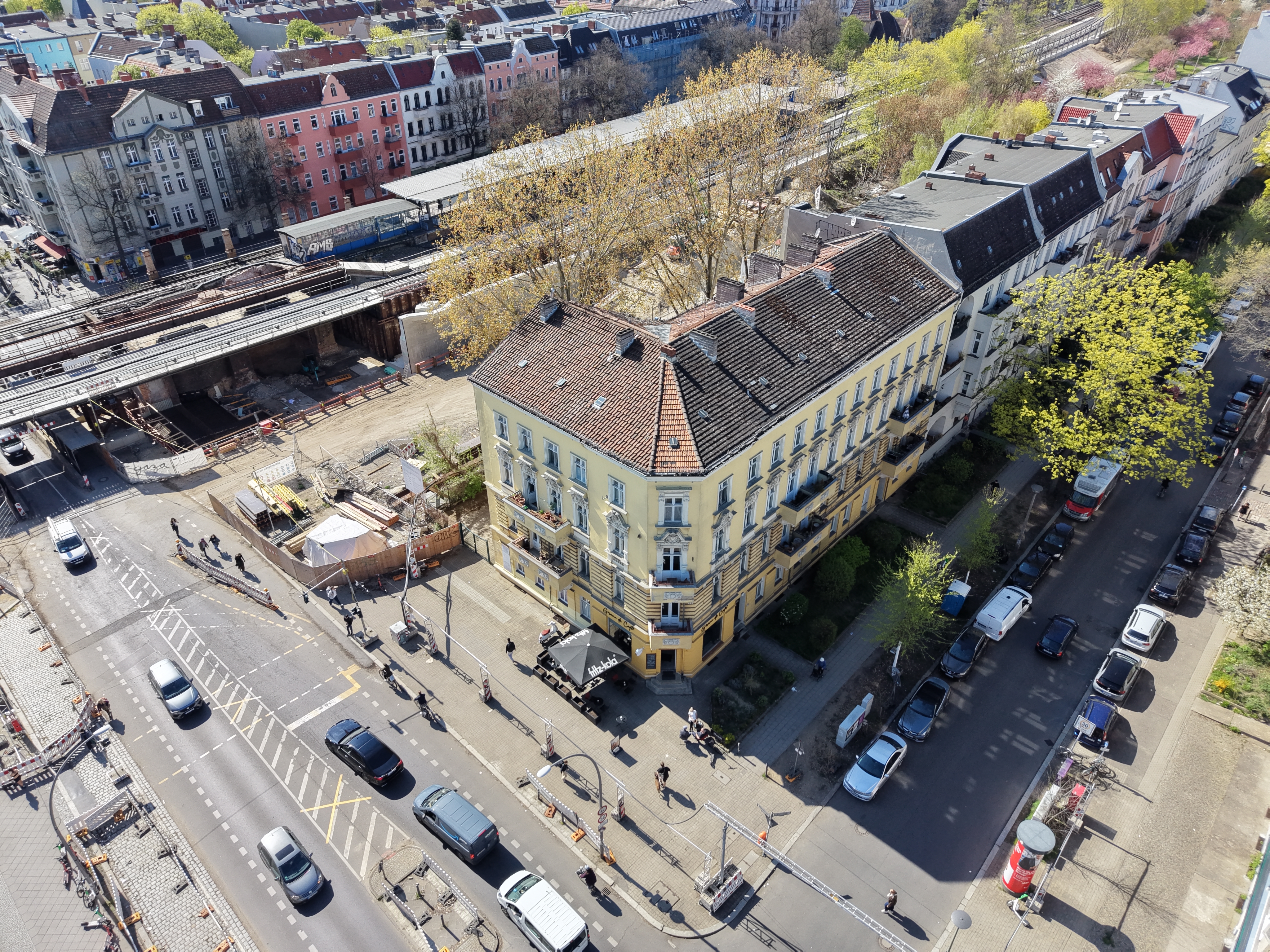 Nur 1.200€/m2 - Dachgeschossrohling mit Baugenehmigung für 3 Wohnungen am S-Bahnhof Wollankstr. – Berlin