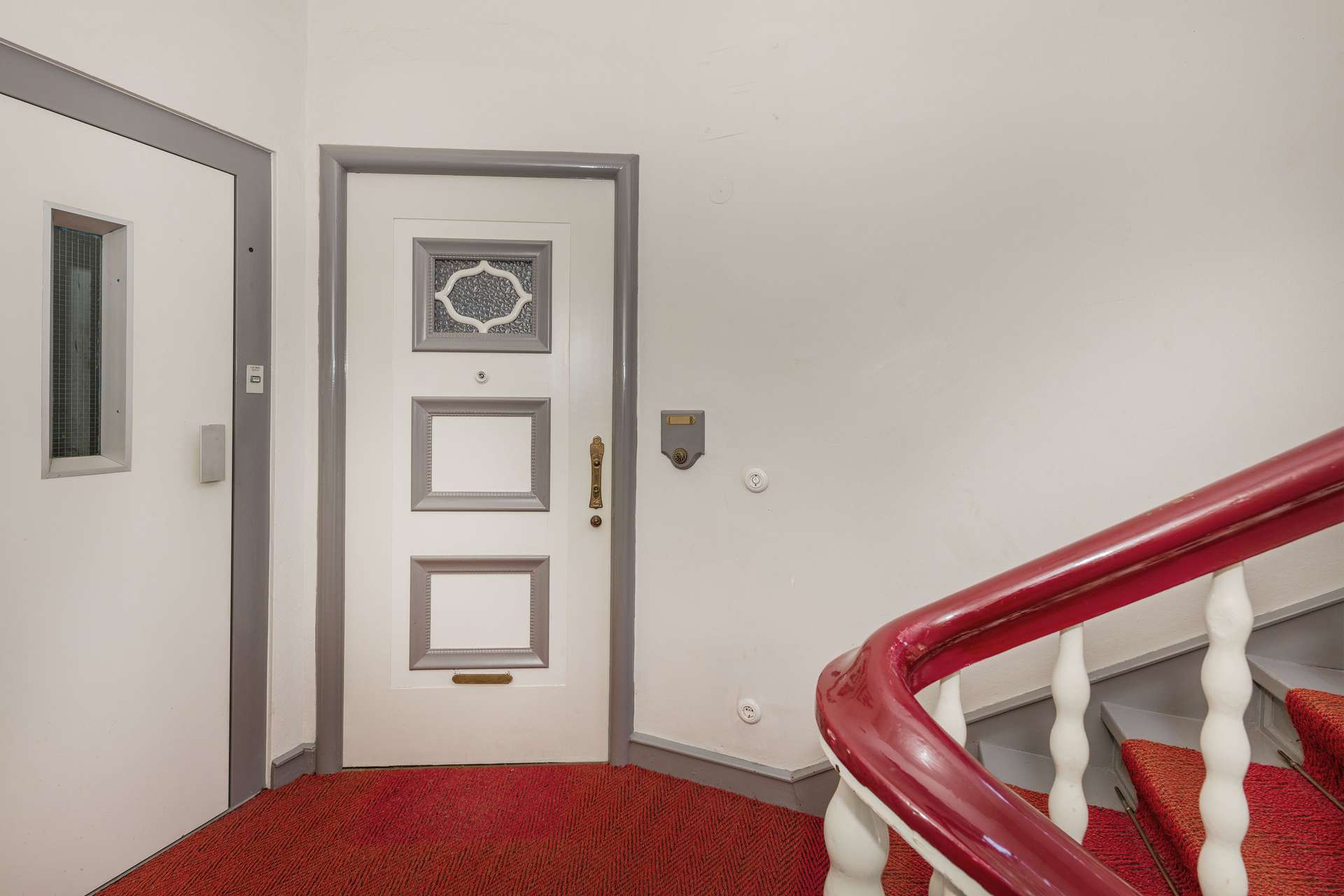 Elegante Altbauwohnung mit historischem Flair und modernem Komfort im Denkmalschutz-Objekt – Berlin