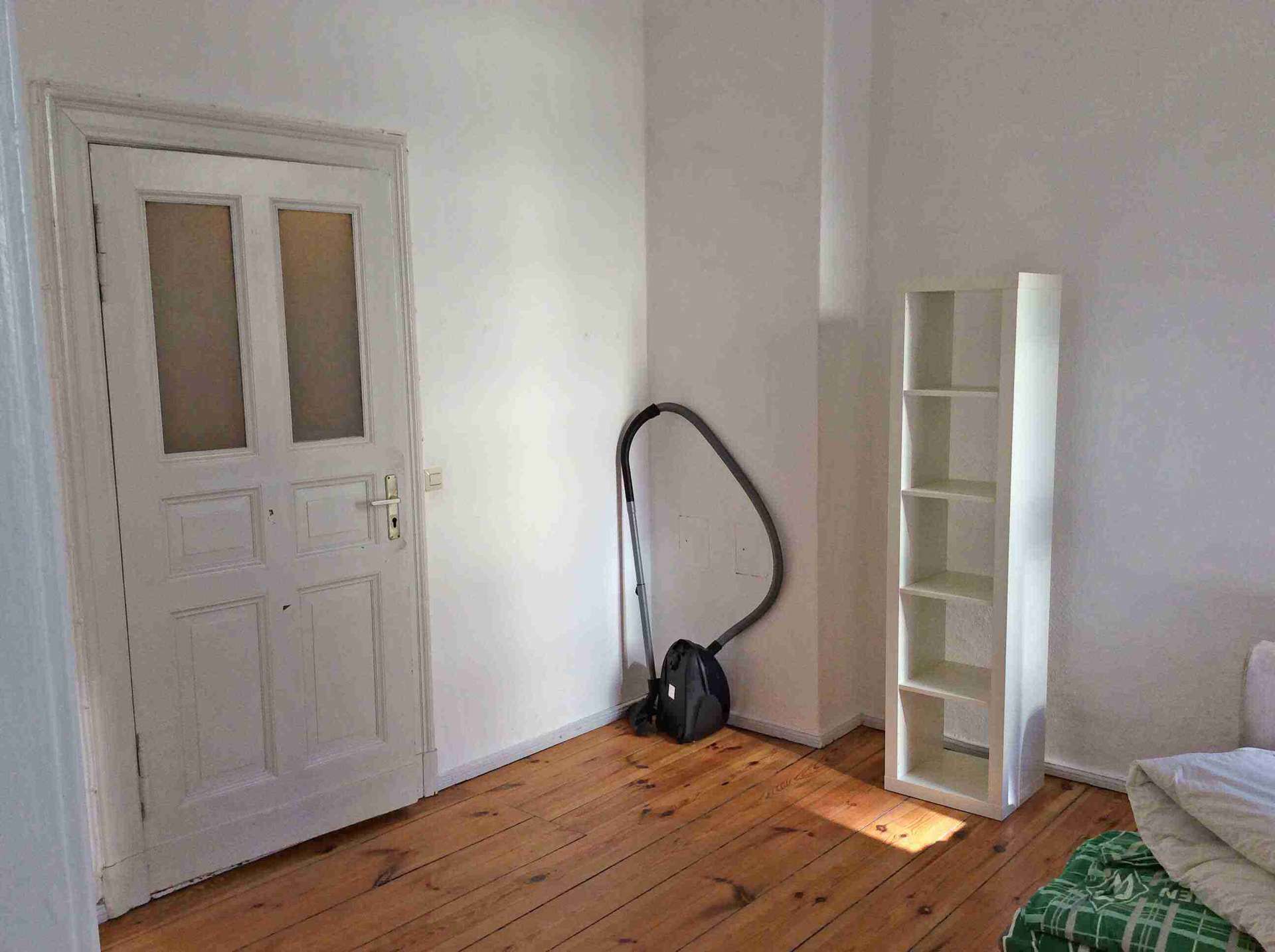 Helle 4-Zimmer-Altbauwohnung mit Balkon im Florakiez zum selbst verwirklichen - Bezugsfrei ab 2026 – Berlin