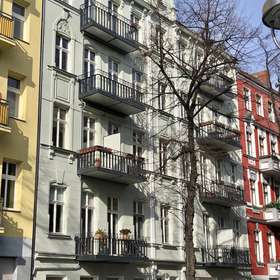 Einziehen und Wohlfühlen - Gut geschnittene 1-Zimmerwohnung im gepflegten Altbau