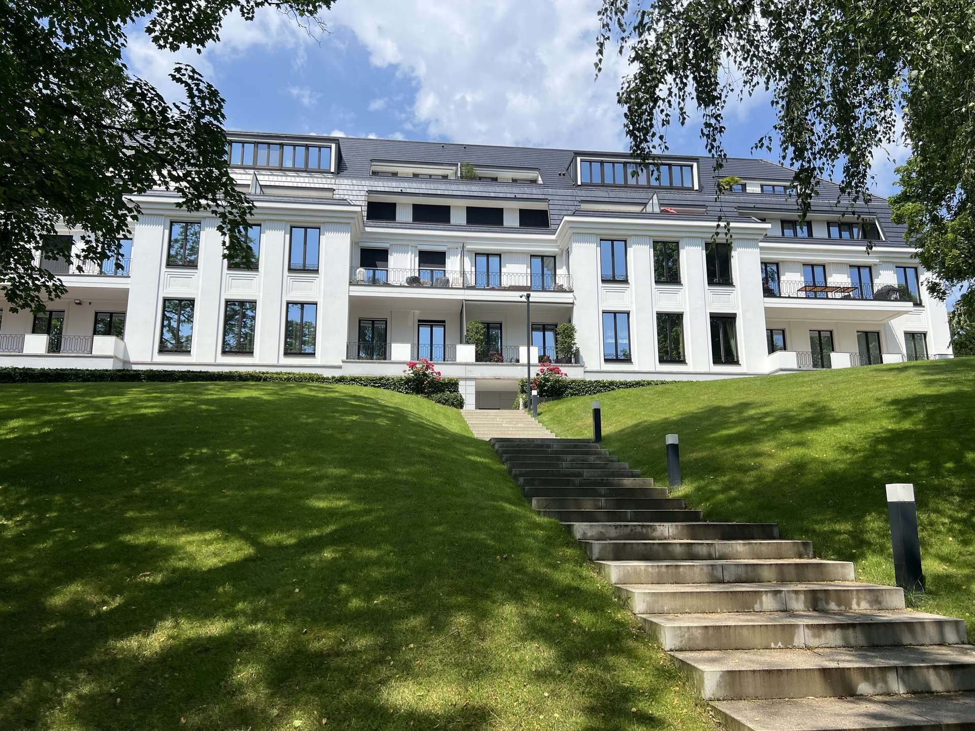 Boutique-Haus-im-Haus für höchste Ansprüche – Wohnen in vollendeter Eleganz – Berlin