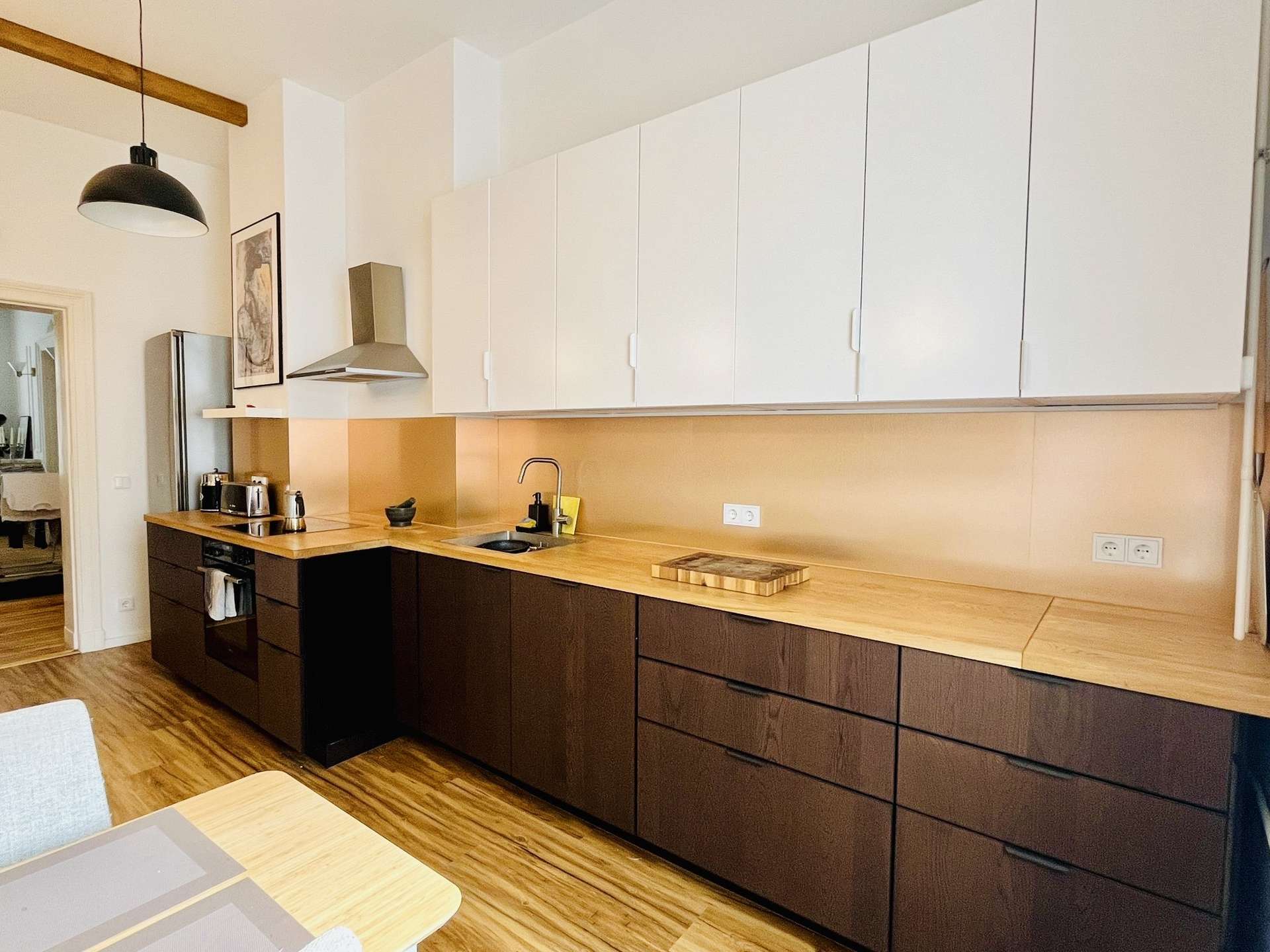 Top sanierte Altbauwohnung in beliebten Gegend – Berlin