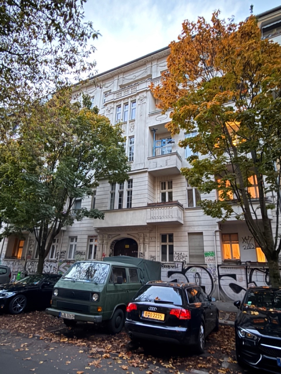 Klassischer Berliner Altbau mit attraktivem Entwicklungspotenzial im beliebten Prenzlauer Berg – Berlin