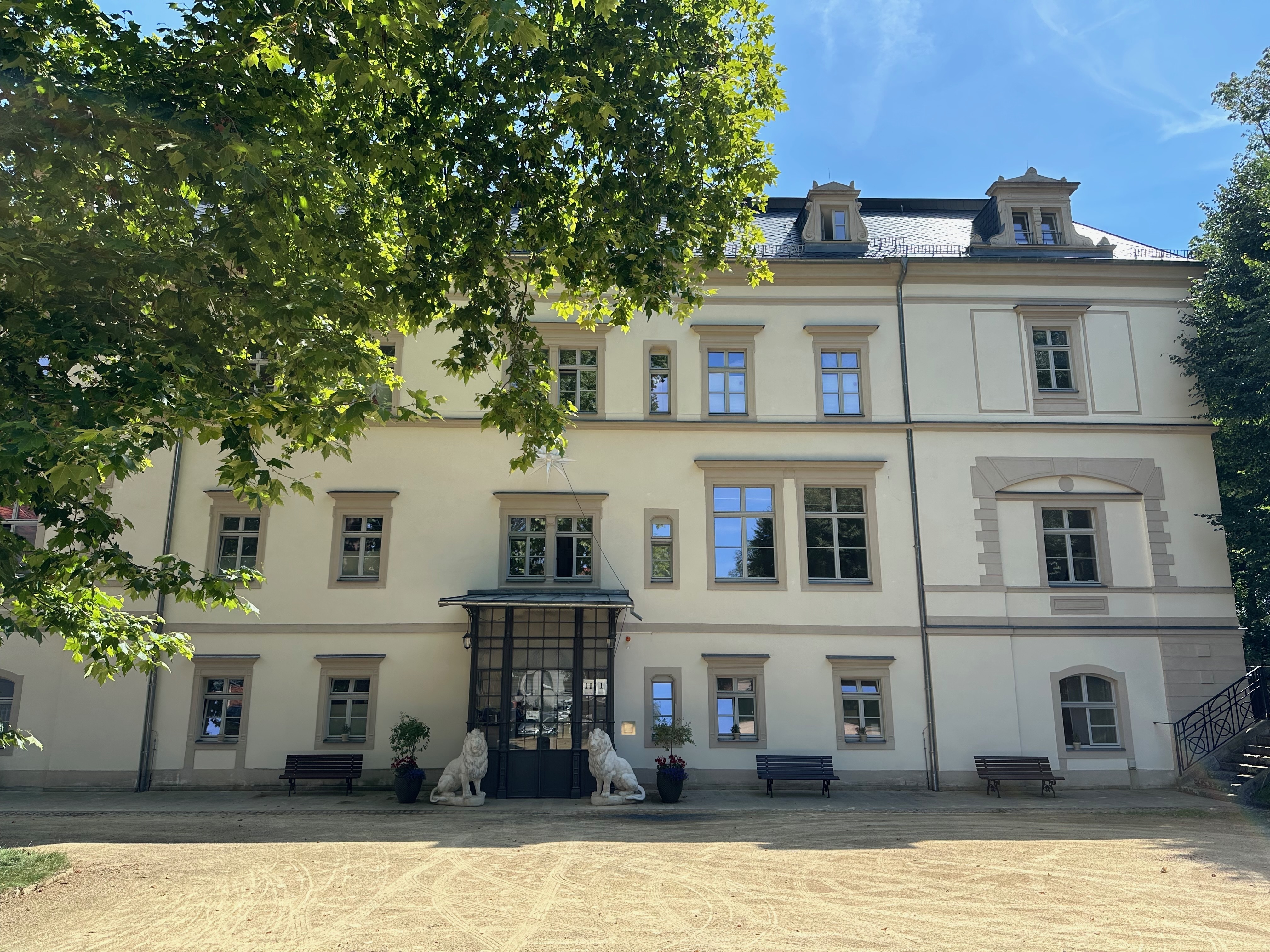 Altenpflege Ensemble mit Landsitz – Meißen