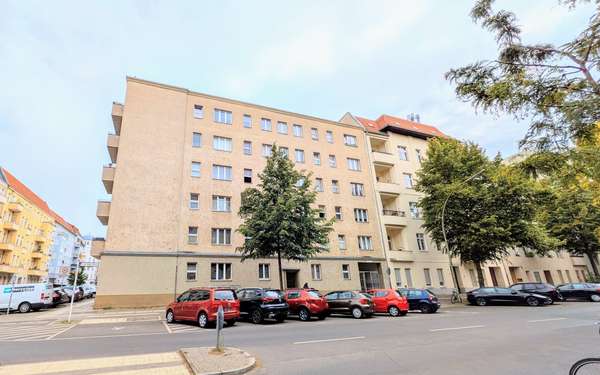 Provisionfrei: Familiennest 3,5-Zimmer-Wohnung in Schlossnähe Family Nest: 3.5-Room near the Castle