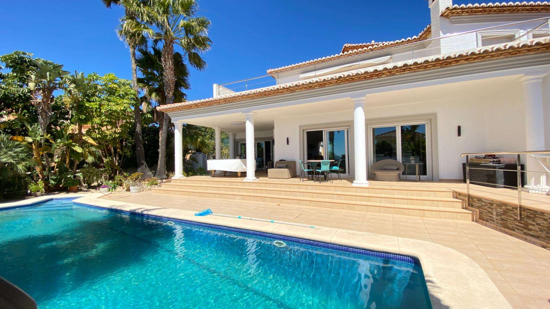 Villa mit 4 Schlafzimmern und 4 Badezimmern in Calpe| Ref: SCR0294 – Calpe