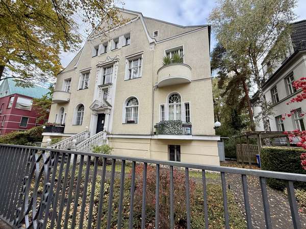 Nur 150 Meter vom Roseneck entfernt