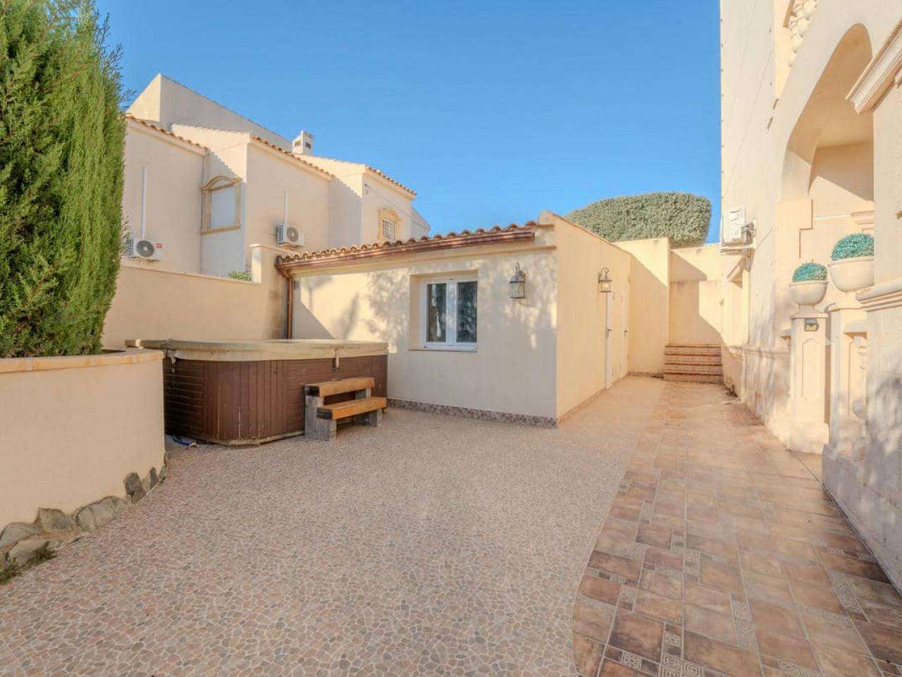 Villa mit 9 Schlafzimmern und 5 Badezimmern in San Fulgencio| Ref: MA-18028-rev – San fulgencio