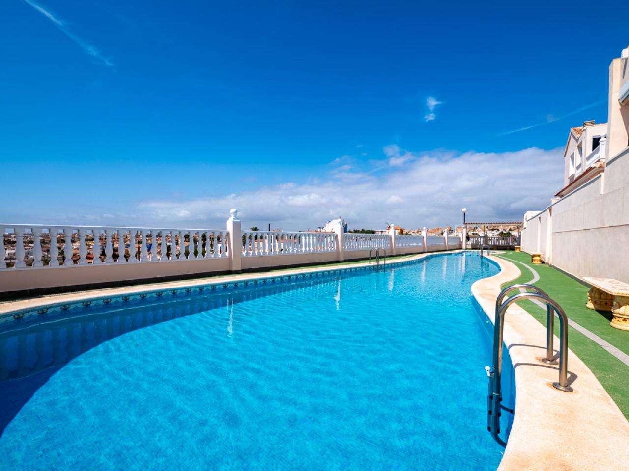 Villa mit 5 Schlafzimmern und 4 Badezimmern in Torrevieja| Ref: MA-17928-rev – Torrevieja