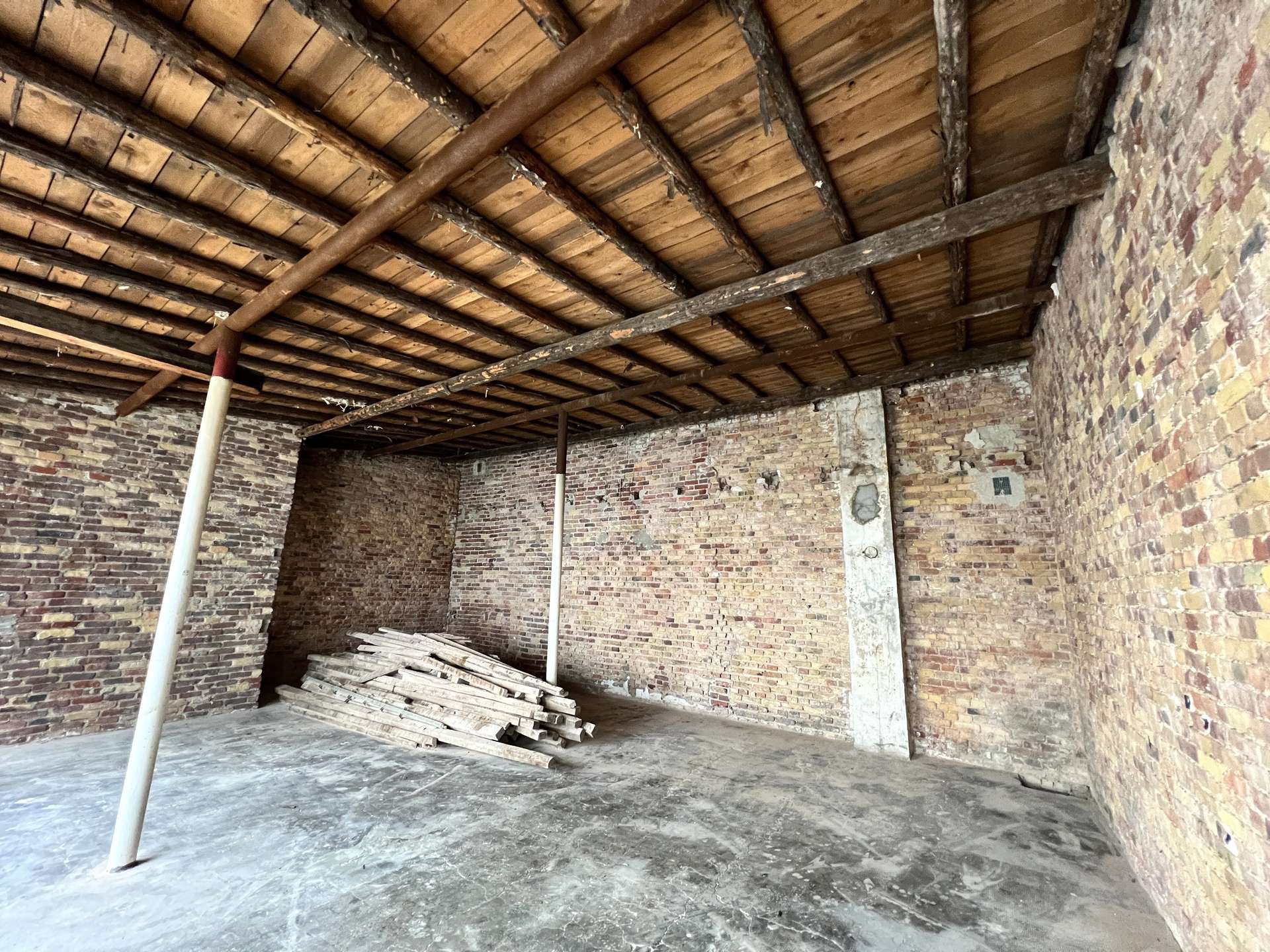 Pempelforts Juwel: Mehrfamilienhaus mit Ausbaureserve  im begehrten Quartier – Düsseldorf