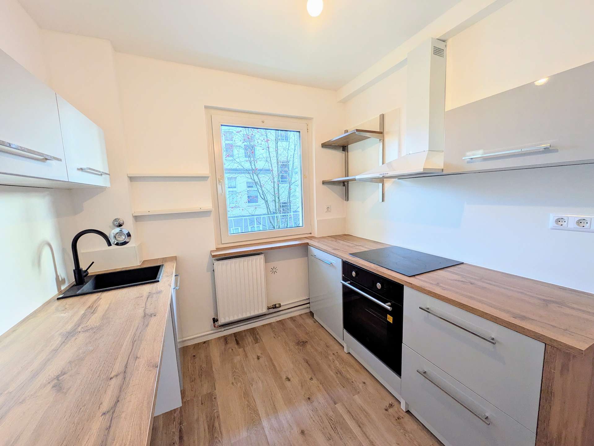 Highlight in der Zillestraße: sanierte 2-Zimmer-Wohnung mit Balkon & moderner Ausstattung – Berlin