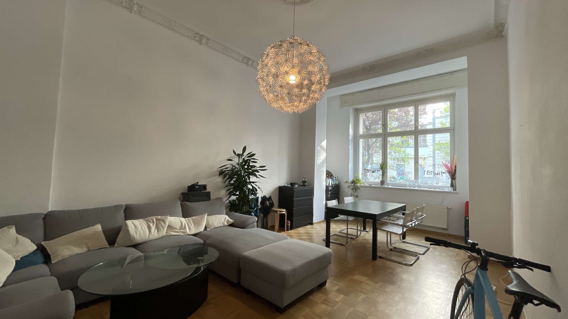 Große Erdgeschosswohnung mit 3 Zimmern im Winskiez (Prenzlauer Berg) – Berlin