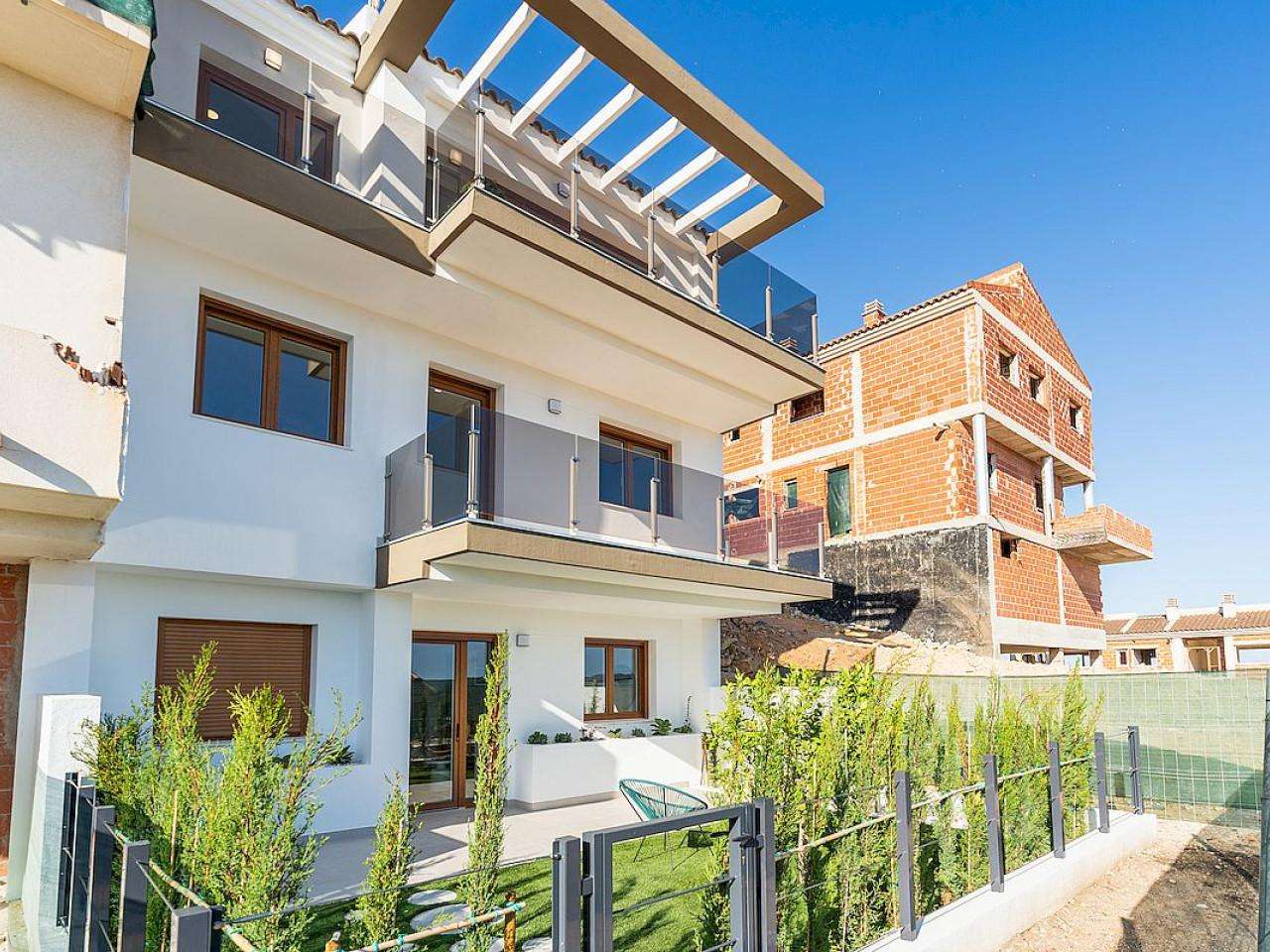 Neubau Haus mit 4 Schlafzimmern und 4 Badezimmern in La Nucia| Ref: MA-2080 – La nucia