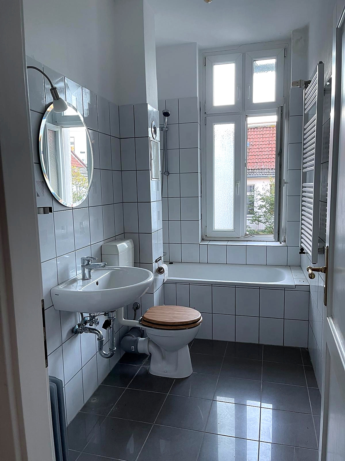 Klassischer Berliner Altbau mit attraktivem Entwicklungspotenzial im beliebten Prenzlauer Berg – Berlin