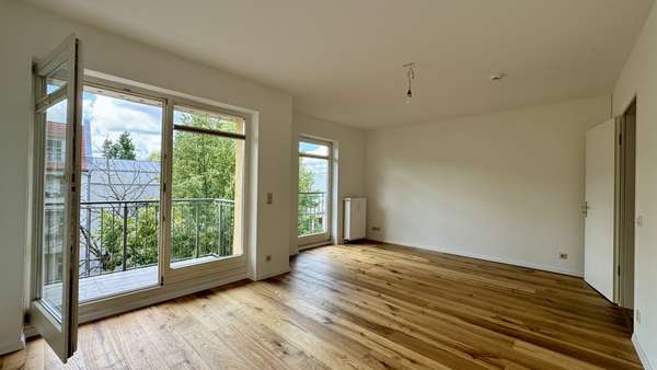 Traumhafte 3-Zimmer-Wohnung mit zwei Balkonen in erstklassiger Lage in Weißensee