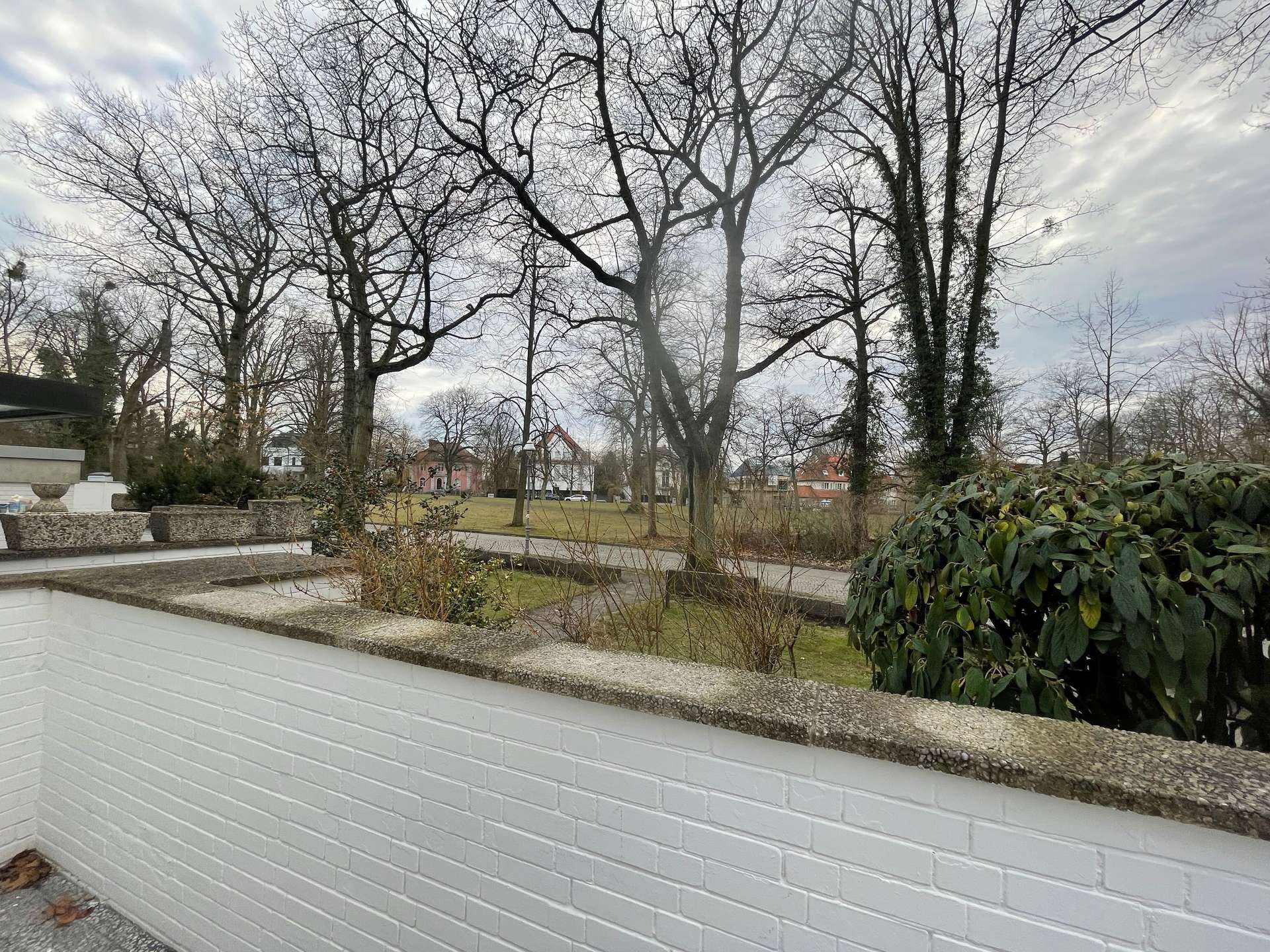 Bestlage am Messelpark in Dahlem: Haus im Haus mit herrlicher Terrasse – Berlin
