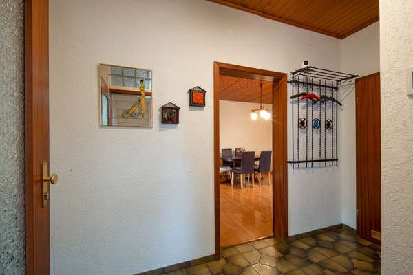 Für Investoren oder Eigennutzer: Charmantes Mehrfamilienhaus in zentraler Lage von Rüsselsheim — Bild 12 von 29