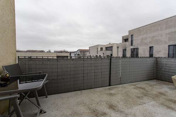 Lichtdurchflutetes Wohnerlebnis in Wiesbaden – 3-Zimmerwohnung mit sonnigem Balkon! — Bild 15 von 19