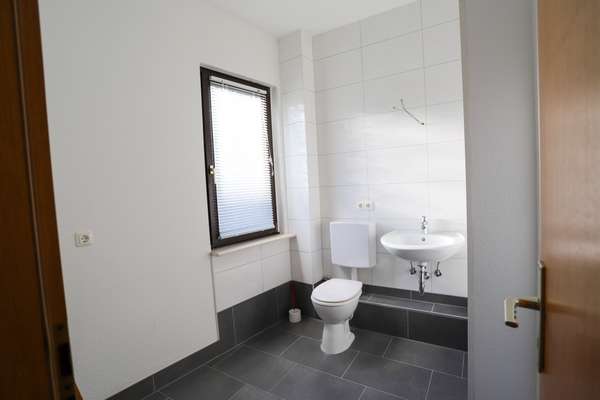 Selbstständige aufgepasst! Exklusives Wohn-/ Geschäftshaus in Mainz-Kastel! — Bild 17 von 26