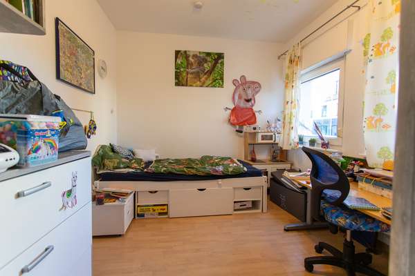 Mehrfamilienhaus mit 6 Wohneinheiten in zentraler Lage! — Bild 5 von 36