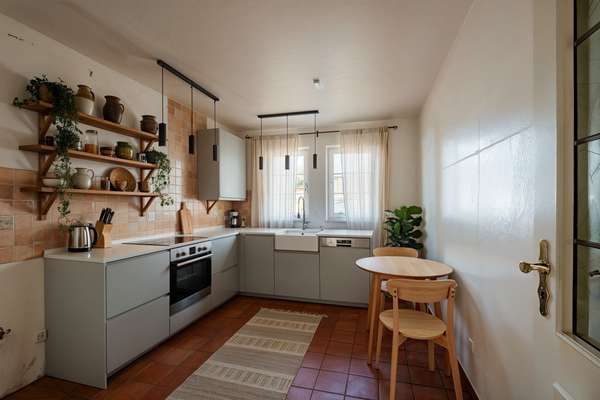 Urbanes Wohnen & ein hohes Maß an Lebensqualität: Charmantes Einfamilienhaus mit Einliegerwohnung — Bild 14 von 31