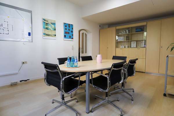Bürofläche mit Garage in wunderschönen Altbauvilla in Wiesbaden Südost — Bild 11 von 12