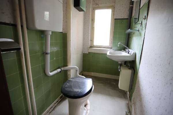 Sanierungsbedürftiges 1-3 Familienhaus mit Scheune & großem Innenhof — Bild 39 von 55