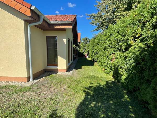 Schönes Einfamilienhaus in ruhiger Lage von Gau-Weinheim! — Bild 5 von 19