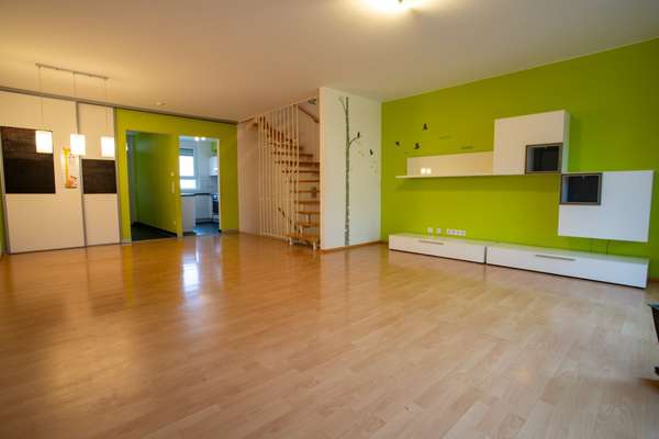 Idyllisches Wohnen am Feldrand: Reihenmittelhaus mit Dachterrasse! — Bild 7 von 24