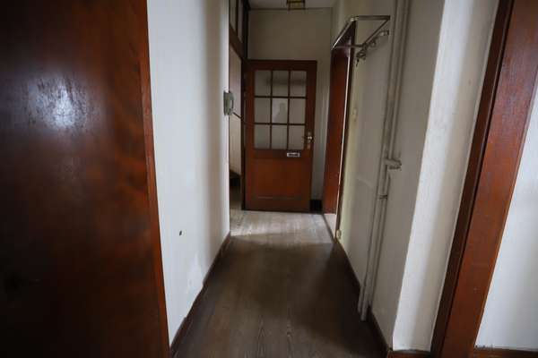 Sanierungsbedürftiges 1-3 Familienhaus mit Scheune & großem Innenhof — Bild 41 von 55