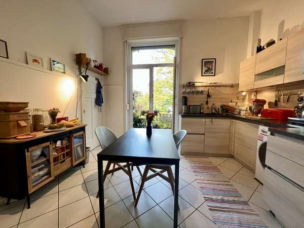 3-Zimmer Altbauwohnung mit zwei Balkonen - Ihr neues Zuhause zum Wohlfühlen! — Bild 4 von 13
