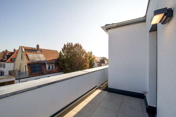 Exklusive barrierefreie Neubau-Penthousewohnung mit 3 Dachterrassen in Altrheinnähe — Bild 13 von 37