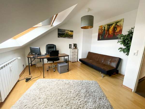 Schicke 3-Zimmer Dachgeschosswohnung in Idstein! — Bild 7 von 15
